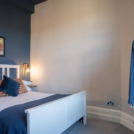 Apartment Calm - 1br - 1ba - -